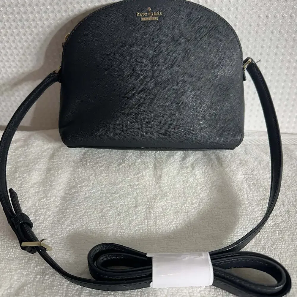 Kate Spade Cameron Street Large Hilli Saffiano Leather Crossbody Bag in Black